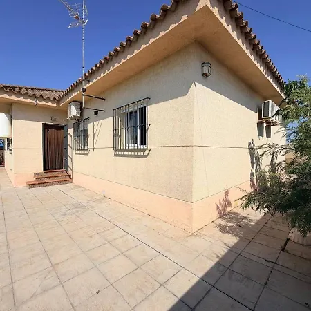 La Talona, Piscina 度假居 *